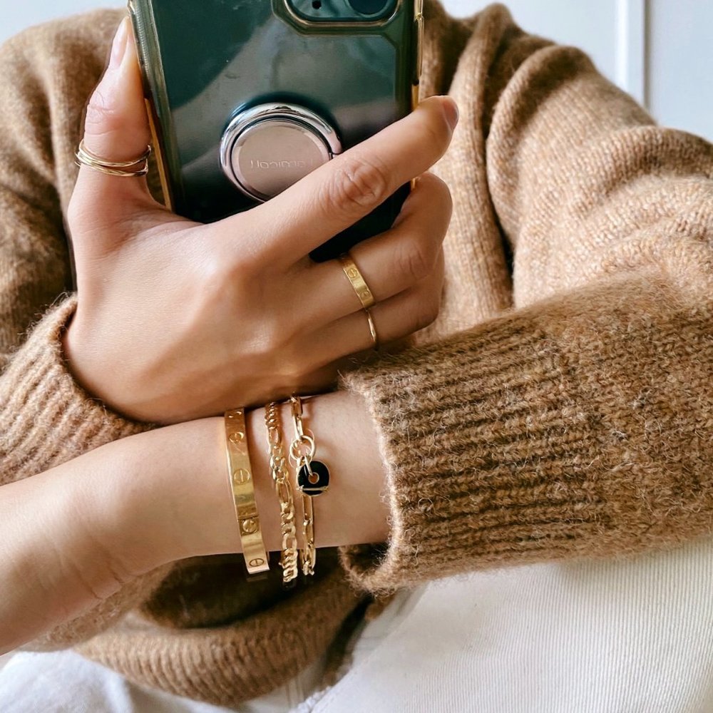 Limited Drop: 18K Gold Vermeil Chain Bracelets - Picture 9 of 16